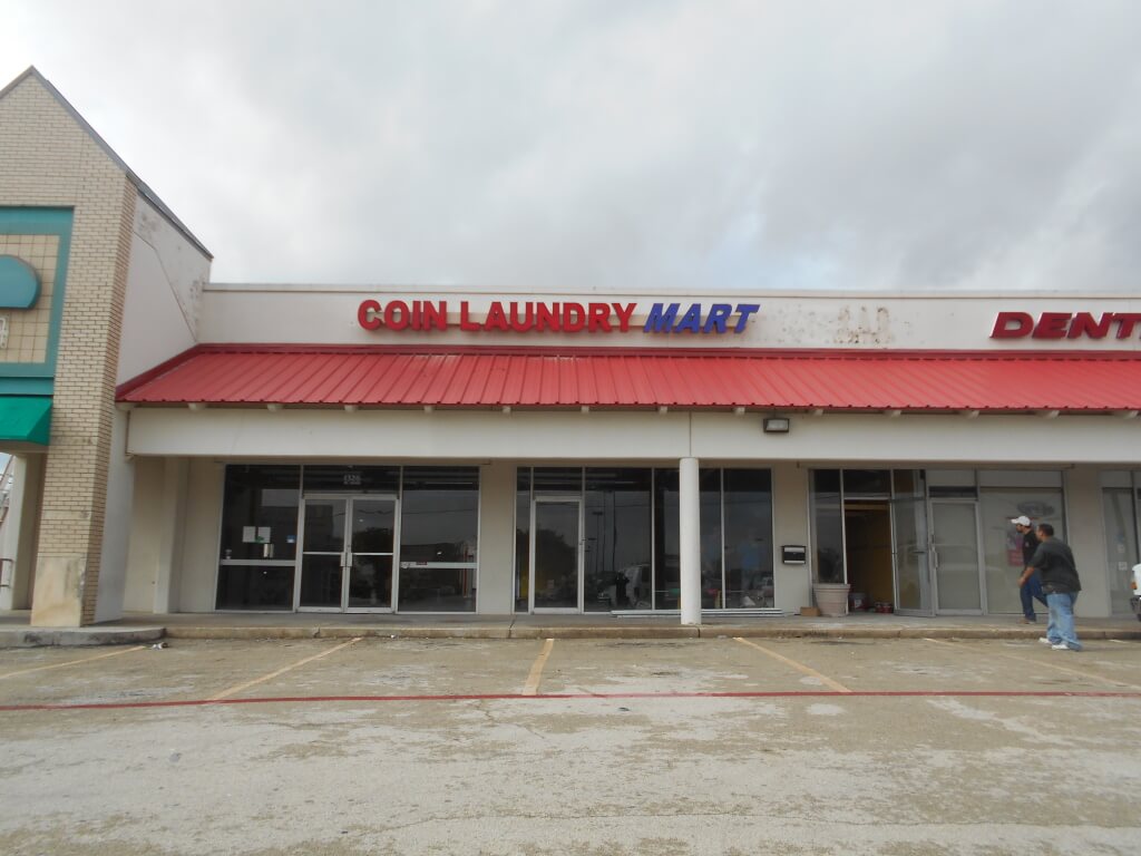 Coin Laundry Mart in Lewisville Giant Sign Company