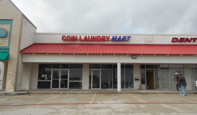 Coin Laundry Mart in Lewisville