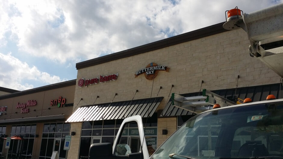 Buttermilk Sky PIE SHOP Colleyville Giant Sign Company