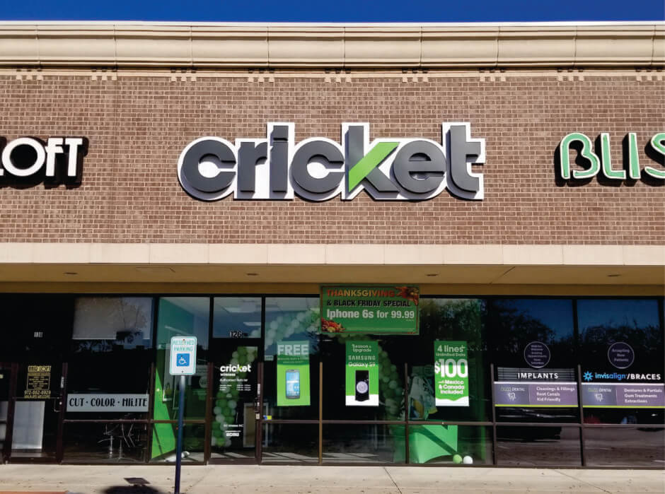 Cricket Wireless in Dallas Giant Sign Company