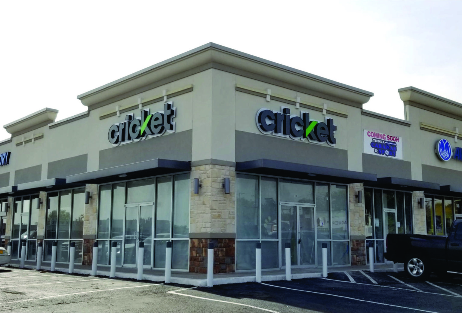 Cricket Wireless in Dallas Giant Sign Company
